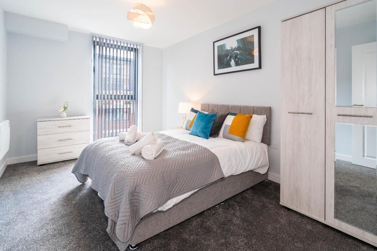 New Build - 2 Bed Snug Modern Apartment - Juliet Balcony - Roof Top Terrace - Digbeth, Birmingham City Centre - Free Netflix & Smart Tv エクステリア 写真