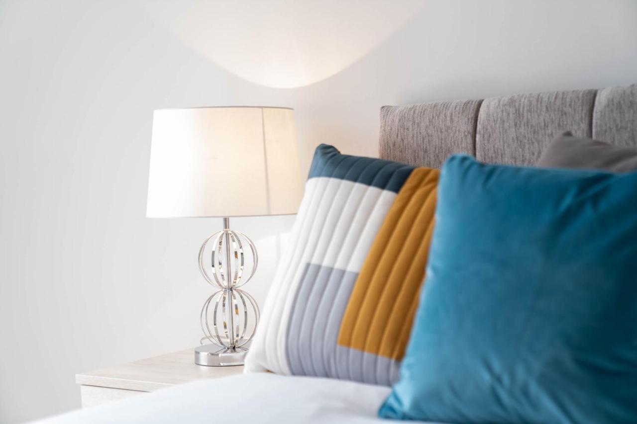 New Build - 2 Bed Snug Modern Apartment - Juliet Balcony - Roof Top Terrace - Digbeth, Birmingham City Centre - Free Netflix & Smart Tv エクステリア 写真